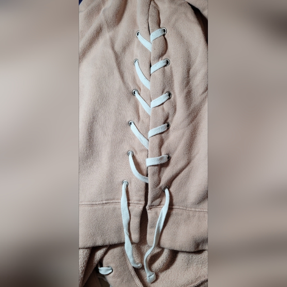 •𝙑𝙎•𝘽𝙊𝙔𝙁𝙍𝙄𝙀𝙉𝘿•𝙎𝙃𝙄𝙍𝙏• - Picture 13 of 16